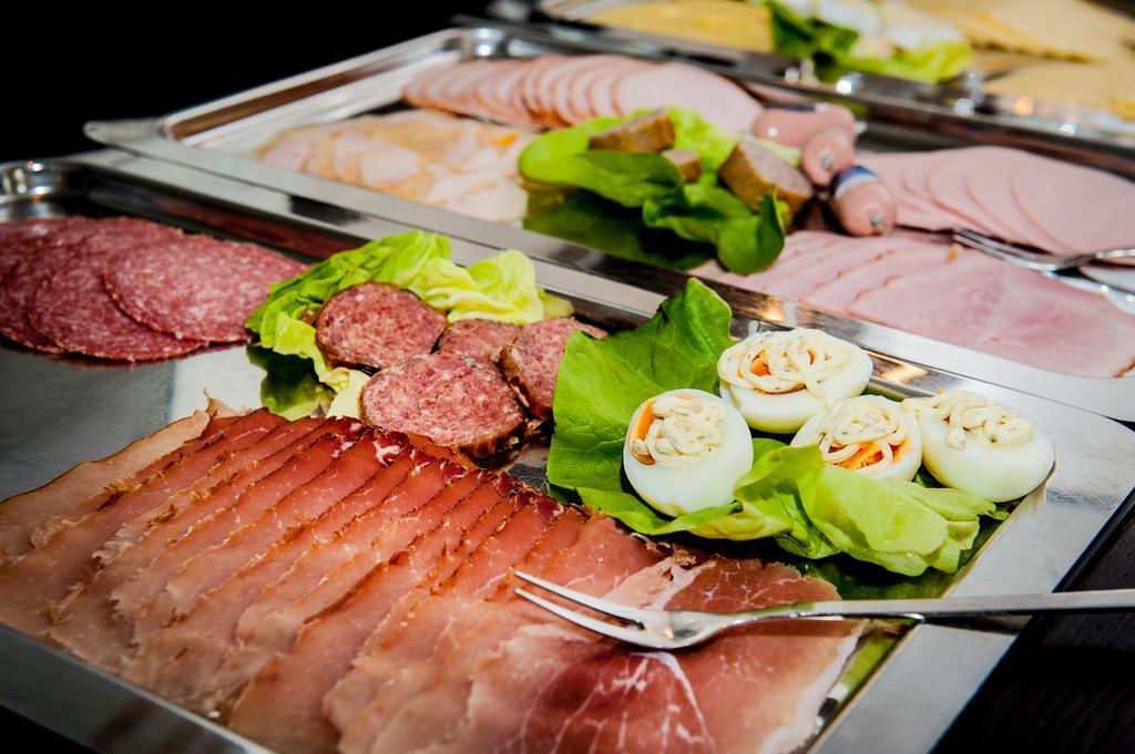 Hotel Hollmann Halle  Ngoại thất bức ảnh